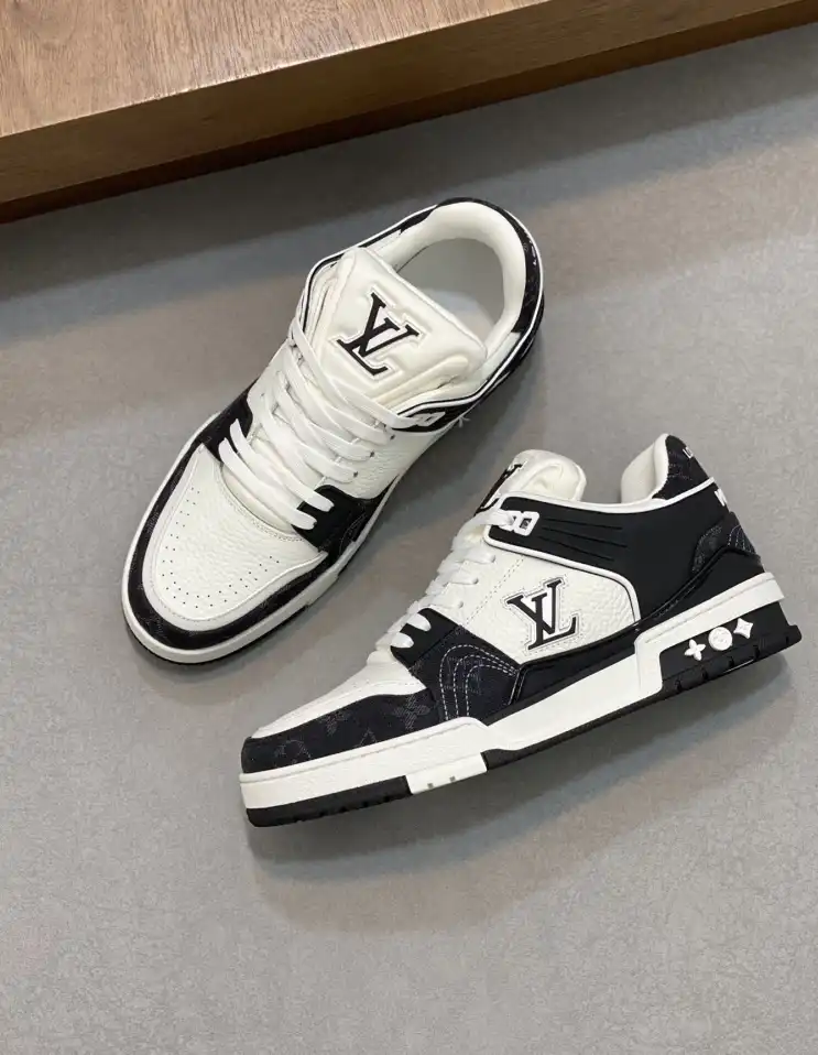 hype Louis Vuitton Sneakers