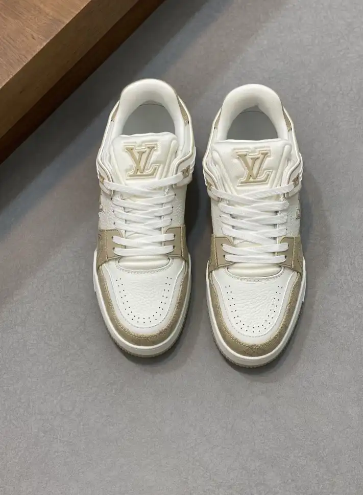 hype Louis Vuitton Sneakers