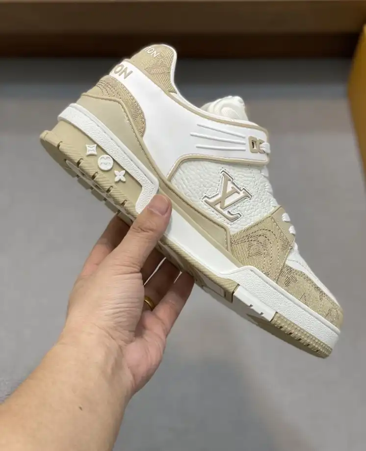 hype Louis Vuitton Sneakers