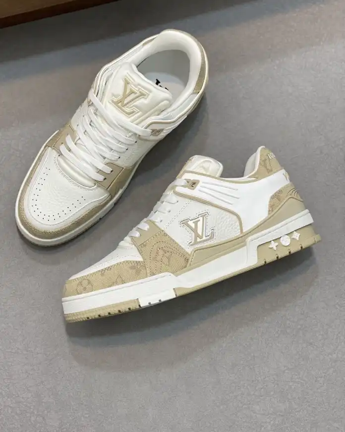 hype Louis Vuitton Sneakers