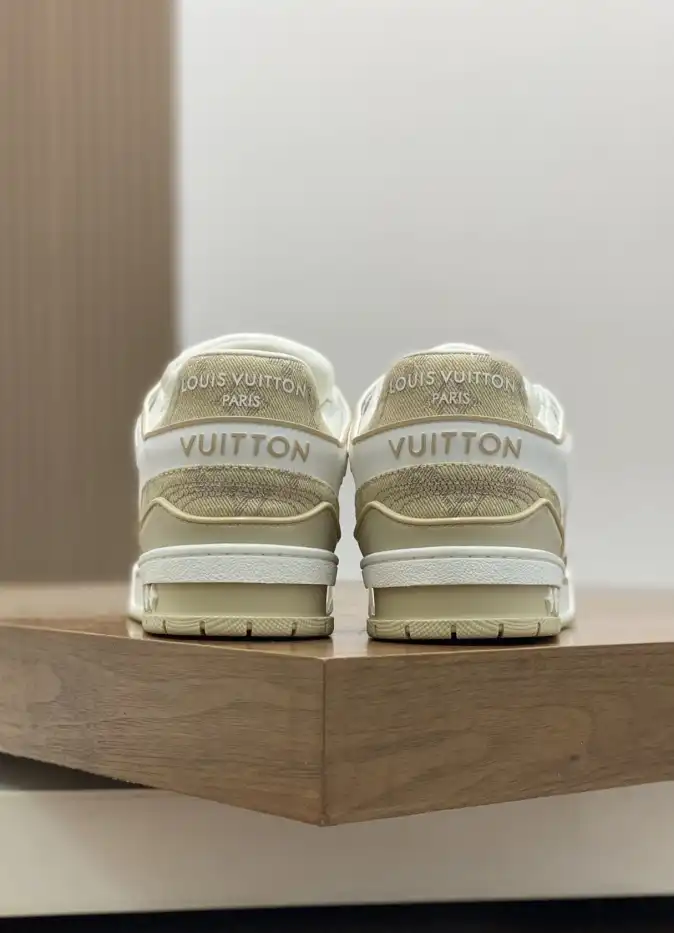 hype Louis Vuitton Sneakers