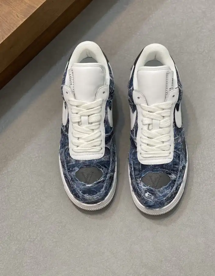 hype Louis Vuitton Sneakers