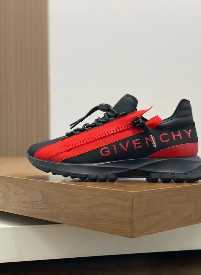 hype Givenchy Sneakers