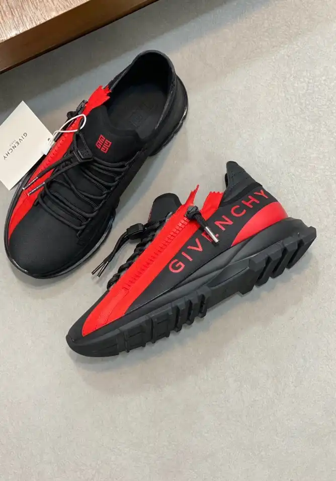 hype Givenchy Sneakers