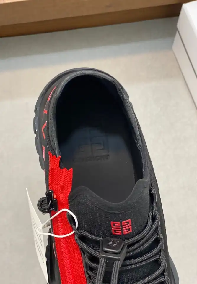 hype Givenchy Sneakers