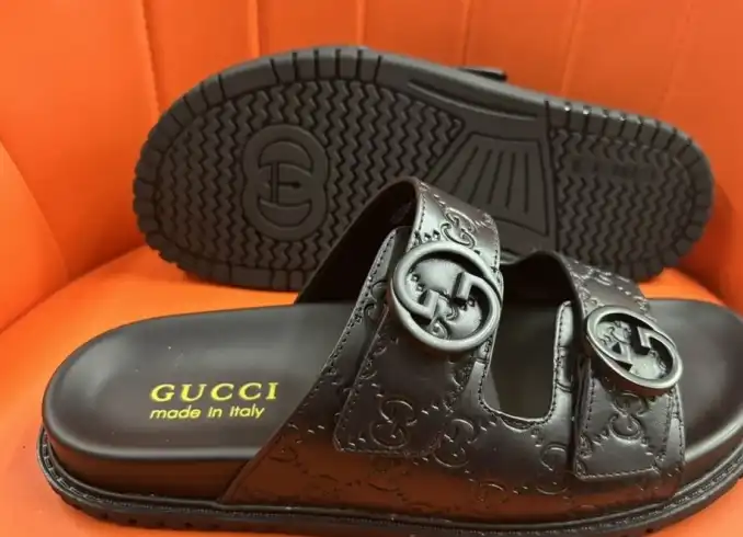 hype Gucci Slippers