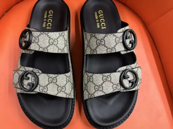 hype Gucci Slippers