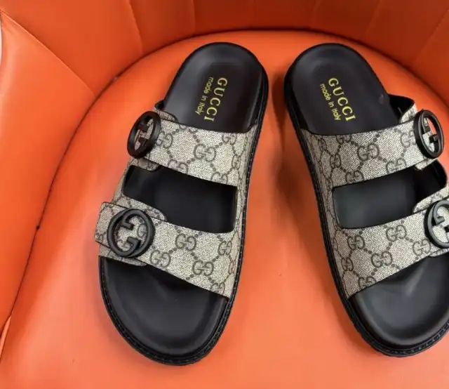 hype Gucci Slippers