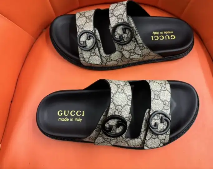 hype Gucci Slippers