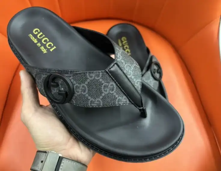 hype Gucci Slippers