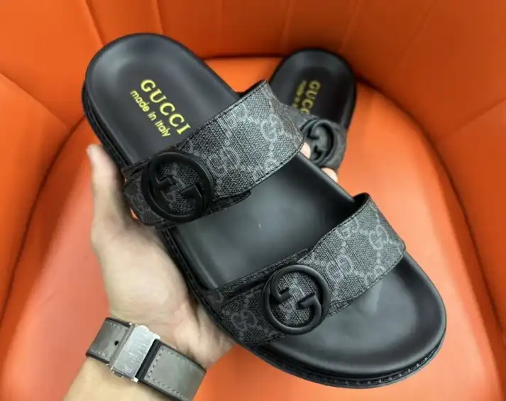 hype Gucci Slippers