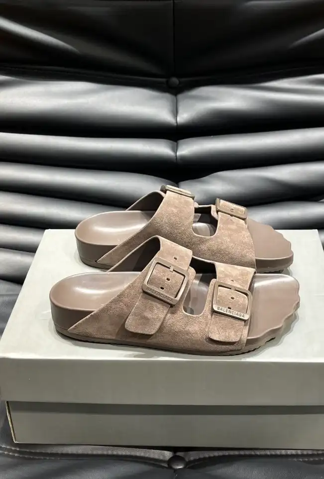 hype Balenciaga Slippers