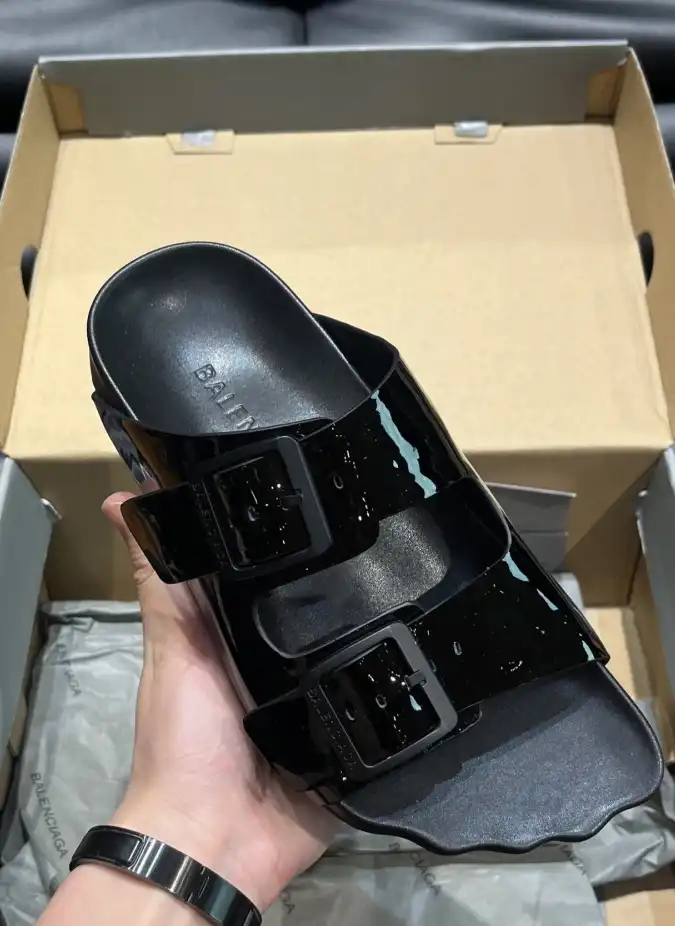 hype Balenciaga Slippers