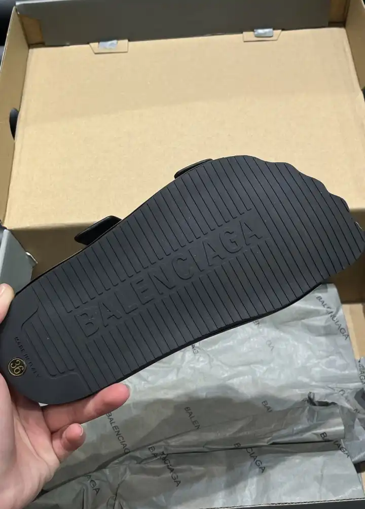 hype Balenciaga Slippers