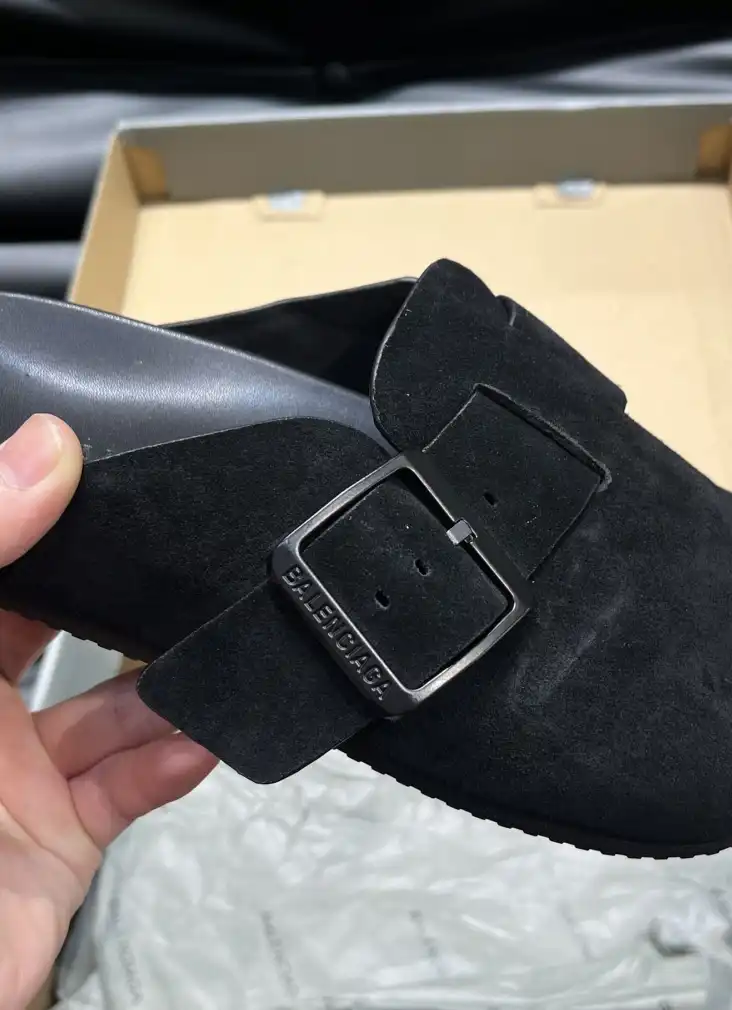 hype Balenciaga Slippers