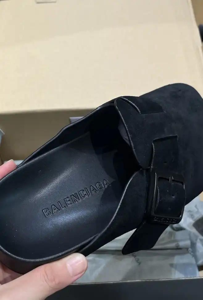 hype Balenciaga Slippers