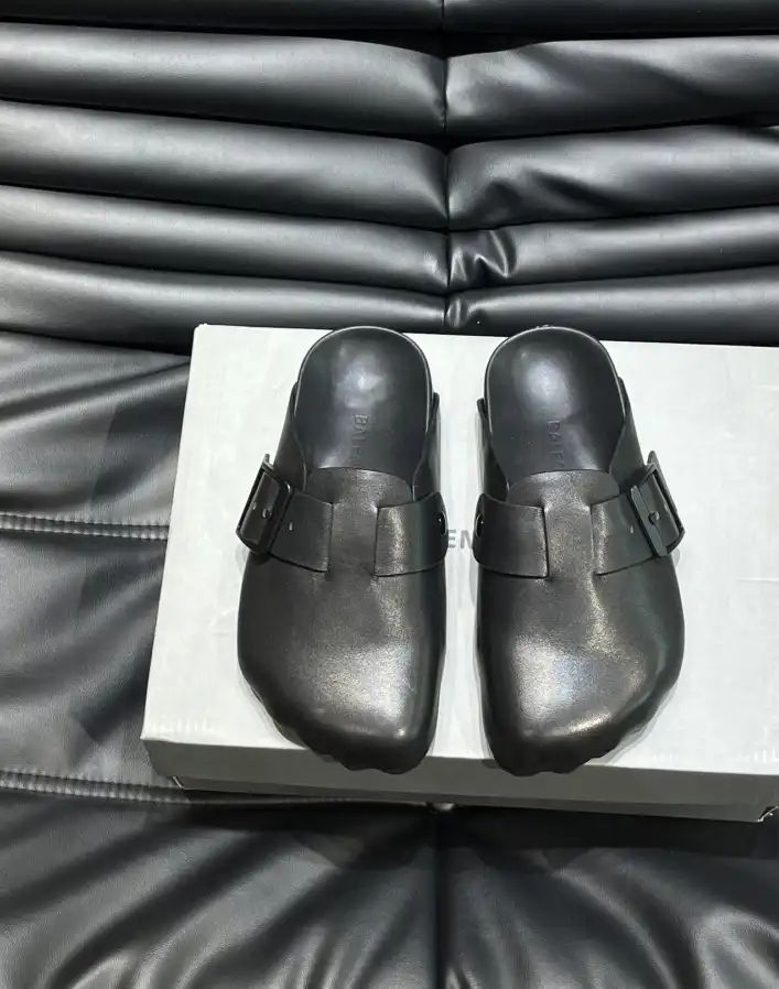 hype Balenciaga Slippers