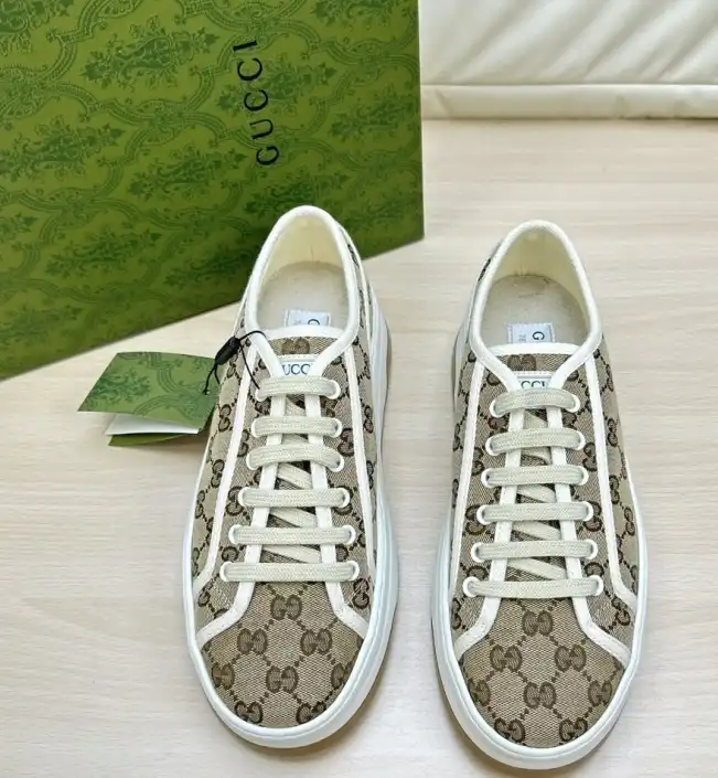 hype Gucci Sneakers