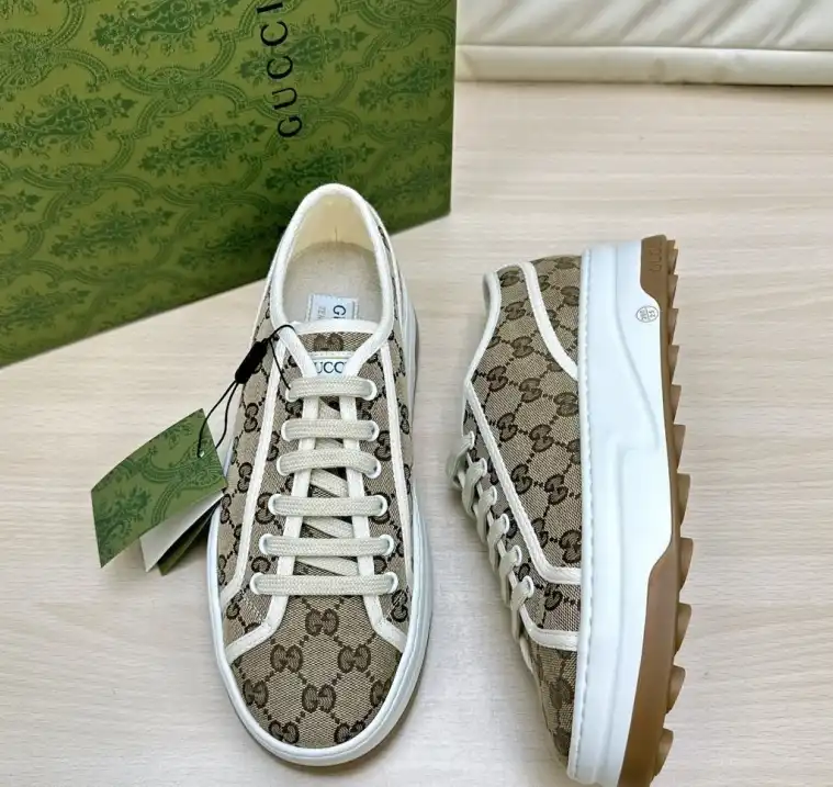 hype Gucci Sneakers