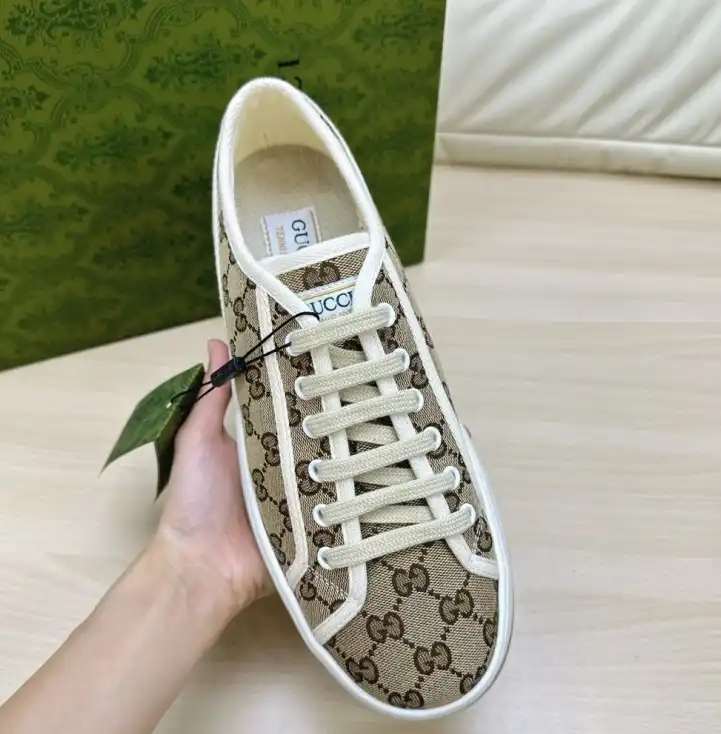 hype Gucci Sneakers