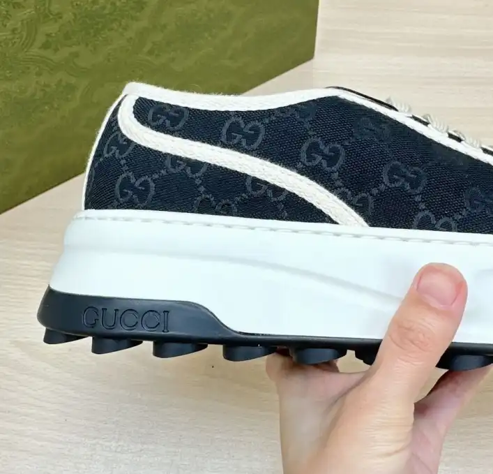 hype Gucci Sneakers