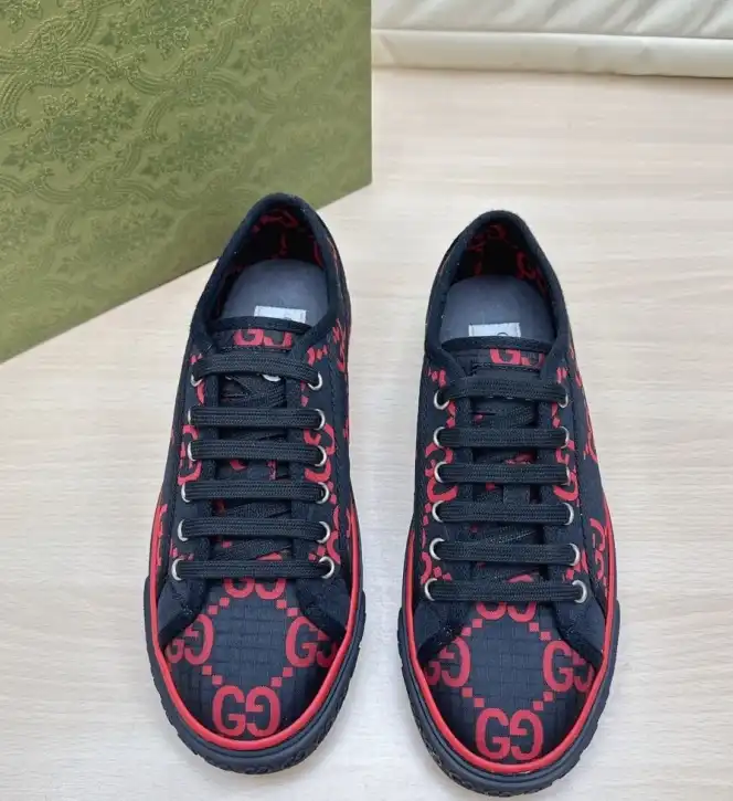 hype Gucci Sneakers