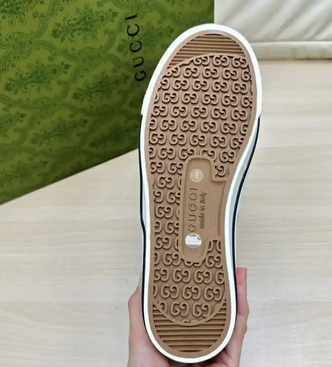 hype Gucci Sneakers