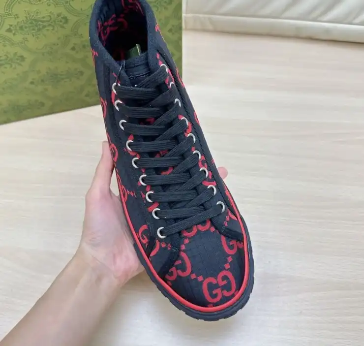 hype Gucci Sneakers