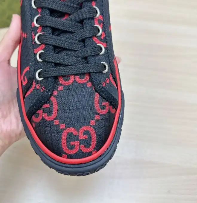 hype Gucci Sneakers