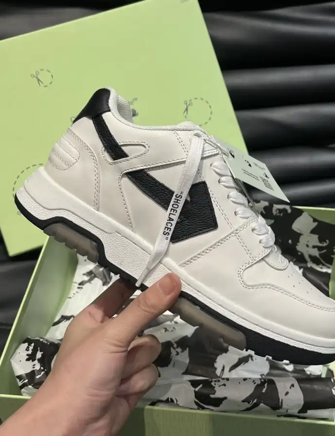 hype Off-White Sneakers