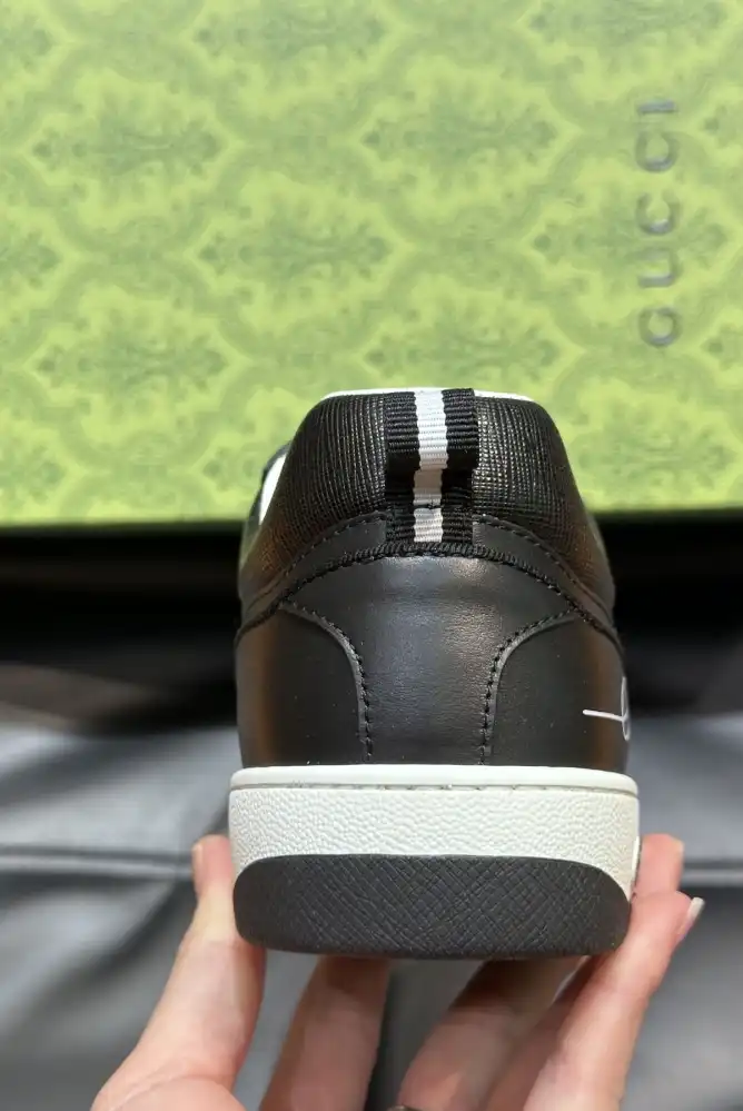 hype Gucci Sneakers