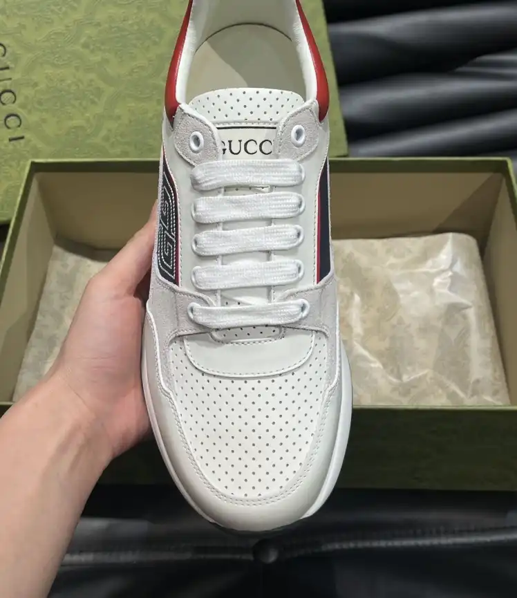 hype Gucci Sneakers