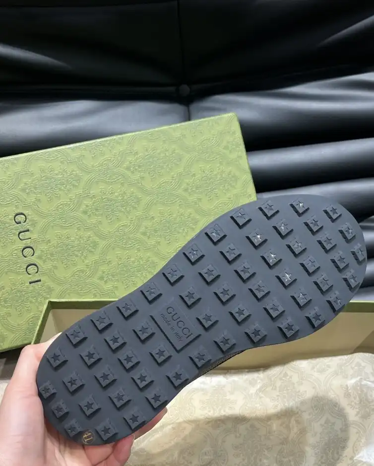 hype Gucci Sneakers