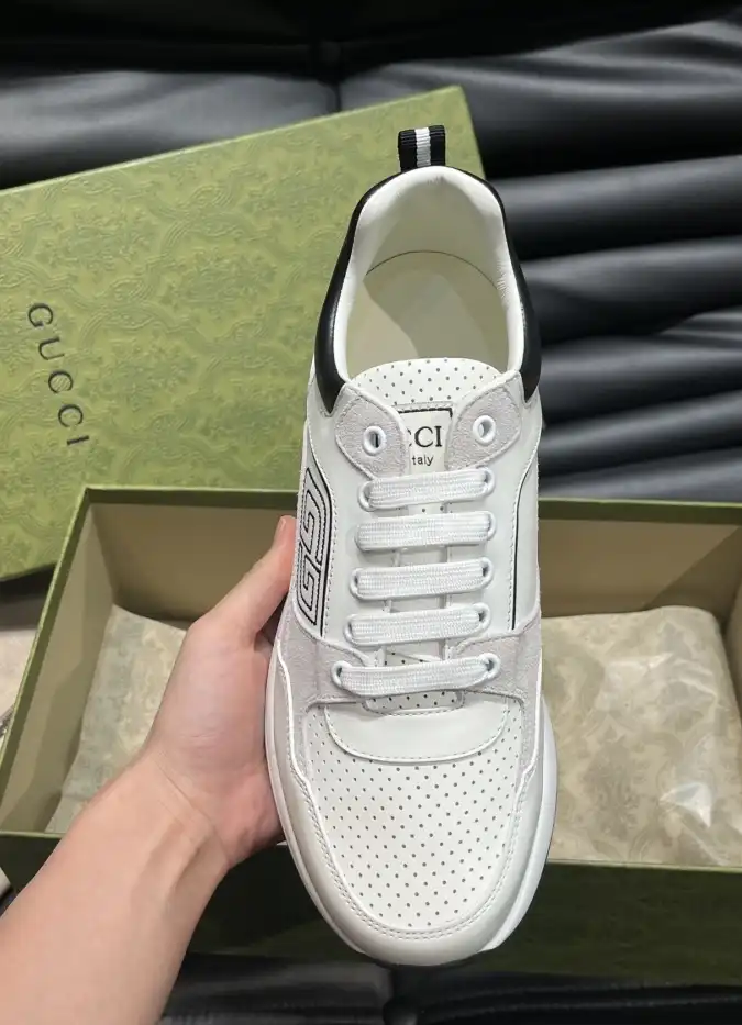 hype Gucci Sneakers