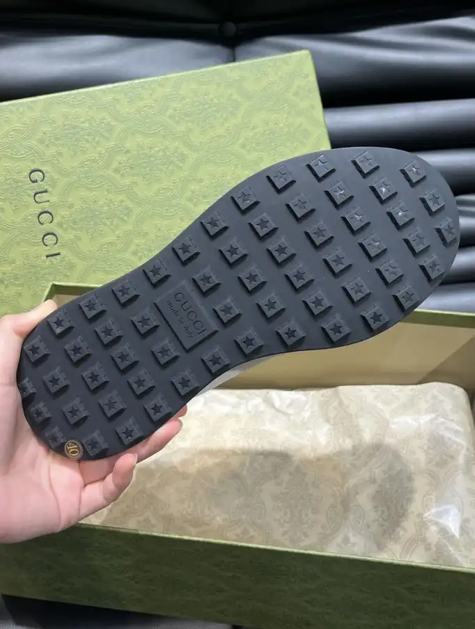 hype Gucci Sneakers