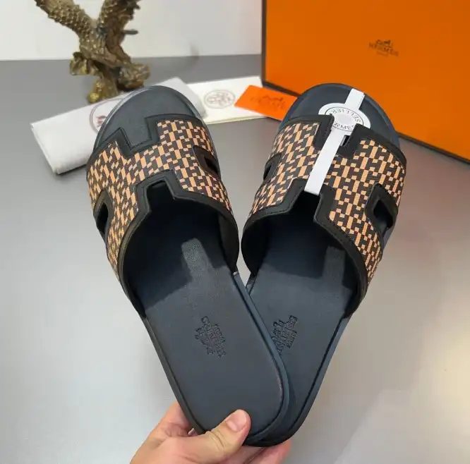 hype Hermes Slippers