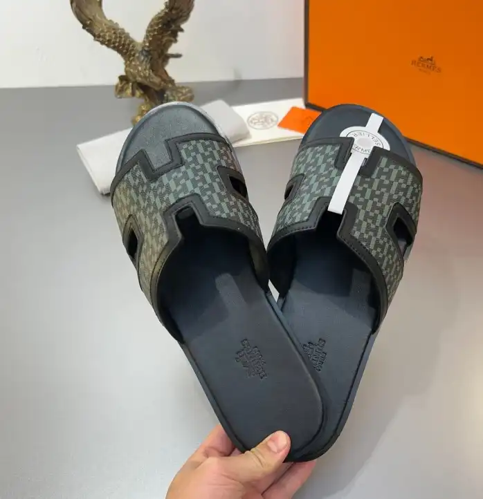 hype Hermes Slippers