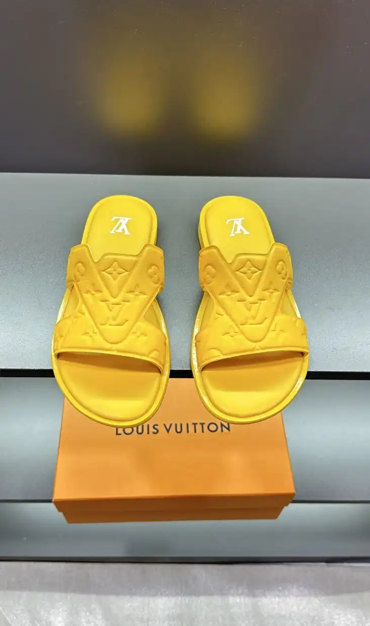 hype LV Slippers