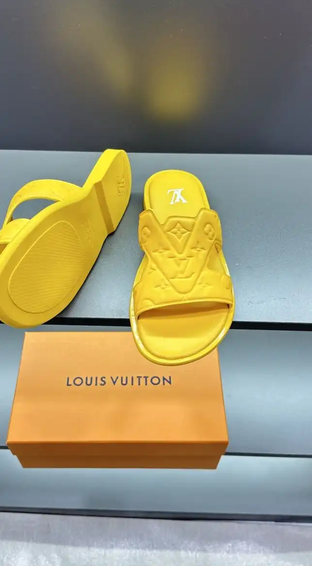 hype LV Slippers