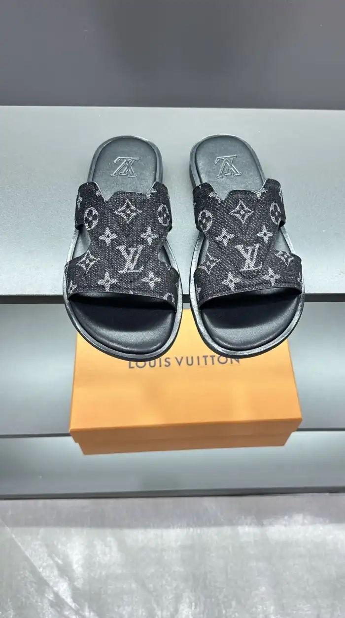 hype LV Slippers