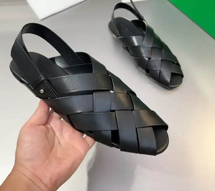 hype Bottega Veneta Sandals