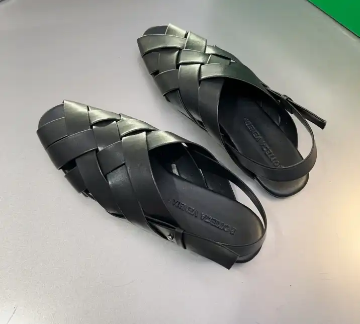 hype Bottega Veneta Sandals