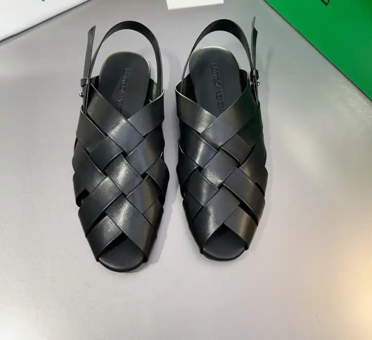 hype Bottega Veneta Sandals