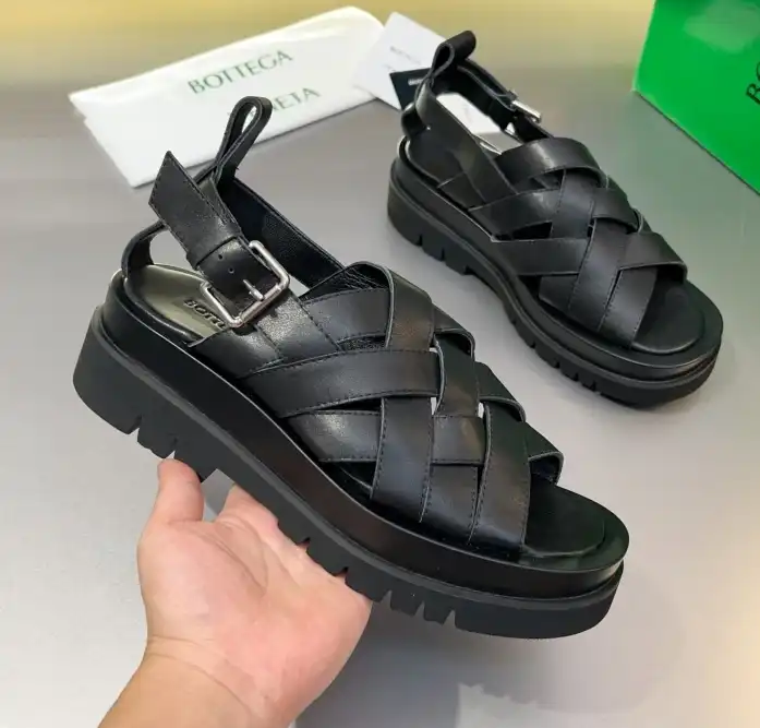 hype Bottega Veneta Sandals