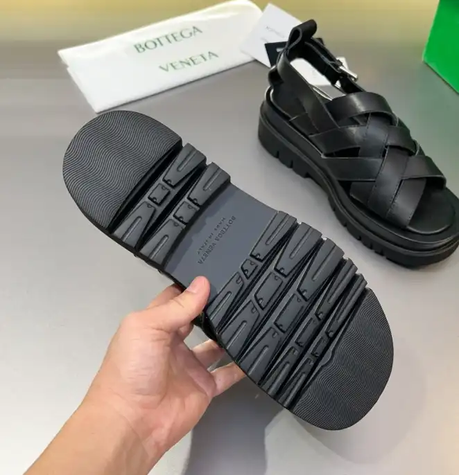 hype Bottega Veneta Sandals