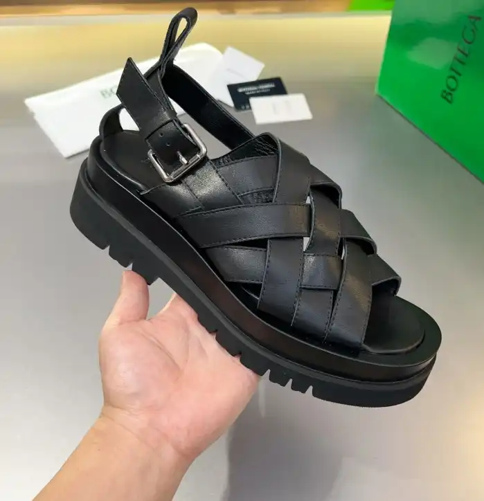 hype Bottega Veneta Sandals