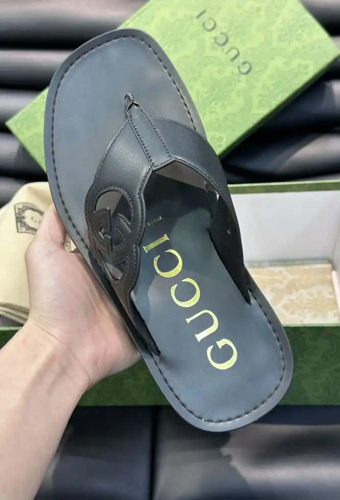 hype Gucci Slippers