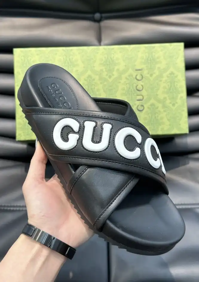 hype Gucci Slippers