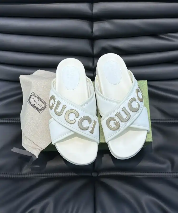 hype Gucci Slippers