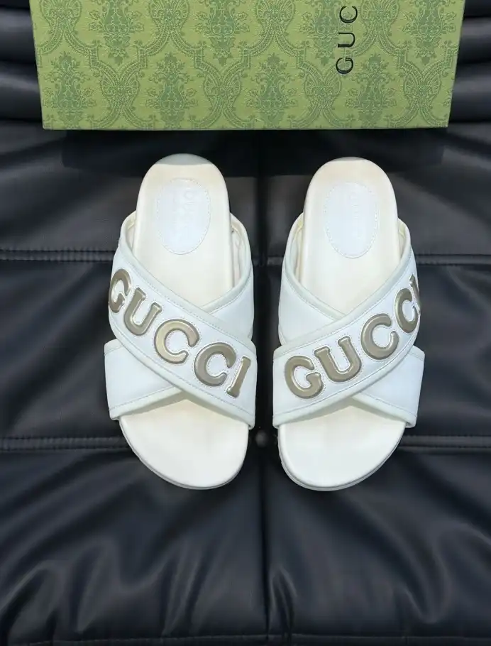 hype Gucci Slippers